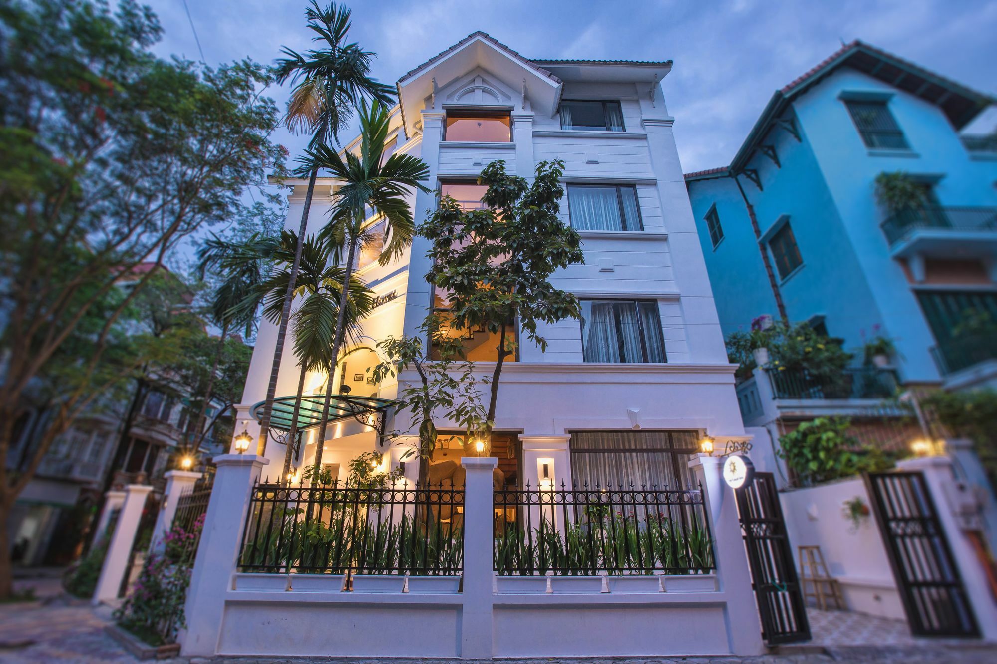 Dinh Elegant Hanoi Hotel Экстерьер фото